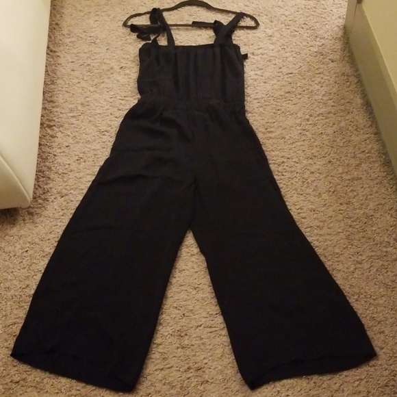 Jumpsuit - Picture 2 of 8